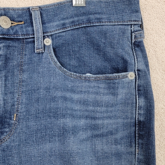 Levi's Classic Straight Fit Mid Rise Med Wash Denim Blue Jeans Sz 4/27 Short NEW - Picture 7 of 15